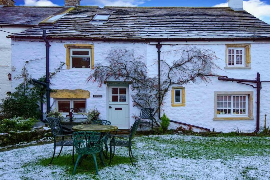 Westside Cottage, Newby, Clapham, Yorkshire Dales National Park, Famous Three Peaks, Near The Lake District, Pets Are Welcome Newby (Craven) Exterior foto